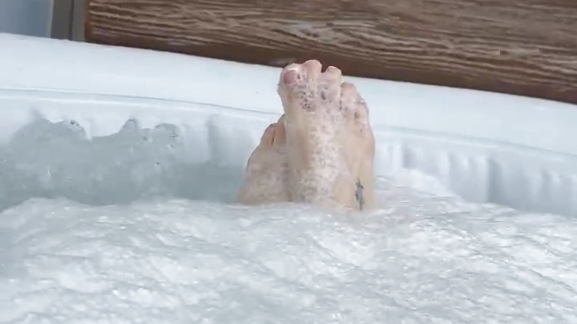 HOT in my jacuzzy - SofiaCarter 캠 모델의 동영상