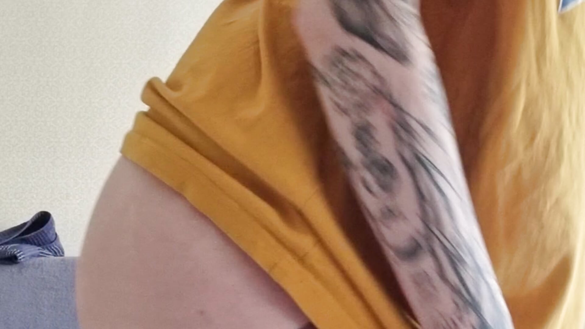 New - video by LazyTanukii cam model