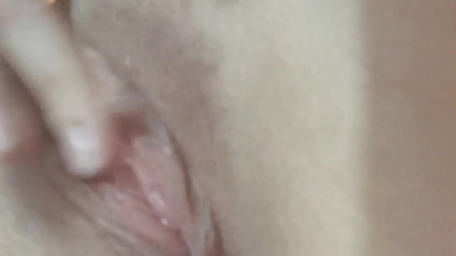 B612_20210510_024614_105 - video by Perlamarin69 cam model