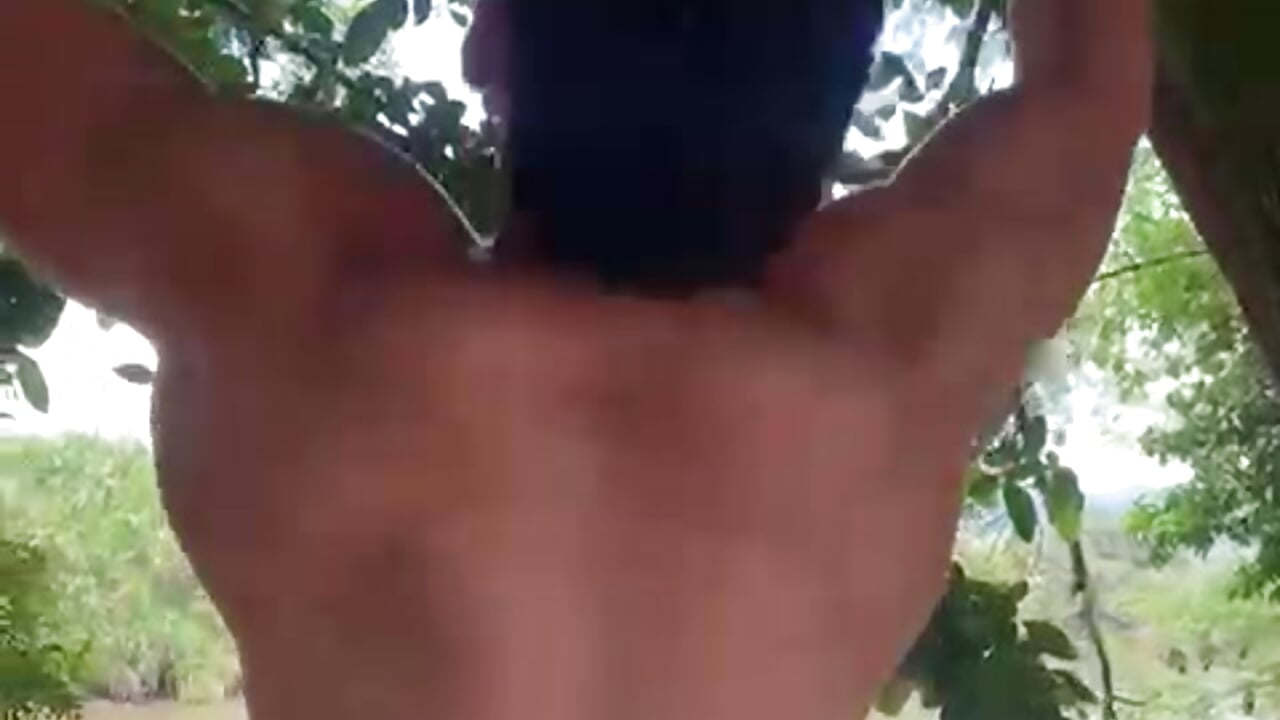 Pull Ups - video by VincentSavage cam model