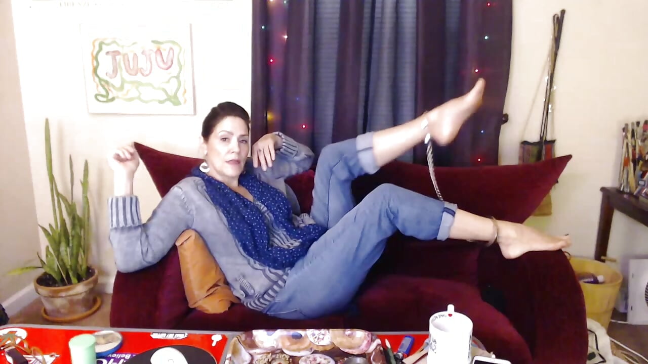 SEXY ANKLE CUFFS - video by Jujutopia cam model