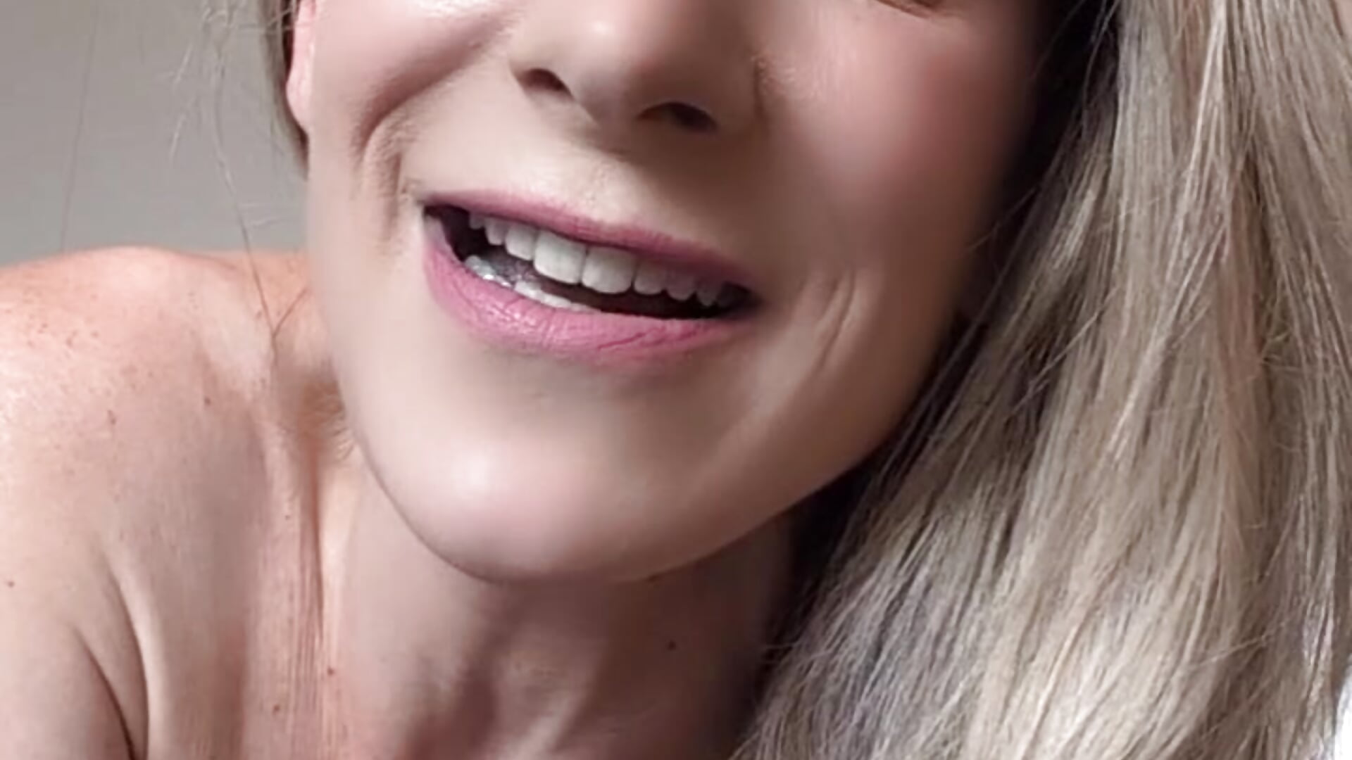 ⚽ 🏎️ 🏁 Veel plezier⚽ 🏎️ 🏁 - video by NaomiAndFriends cam model