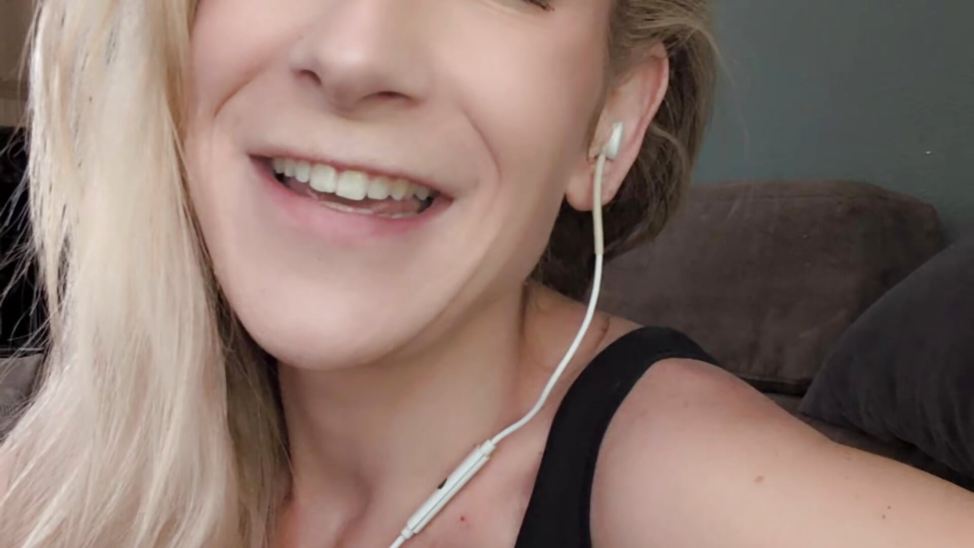 ⚠️ Roep maar 🥰 - video by NaomiAndFriends cam model