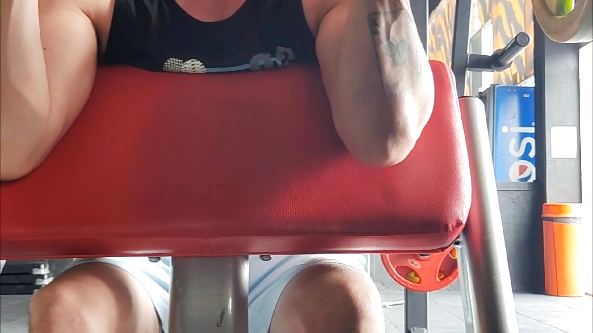 Bíceps - video by towers_j cam model