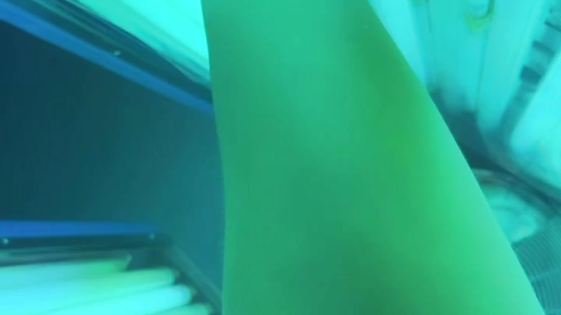 Sunbed whoree