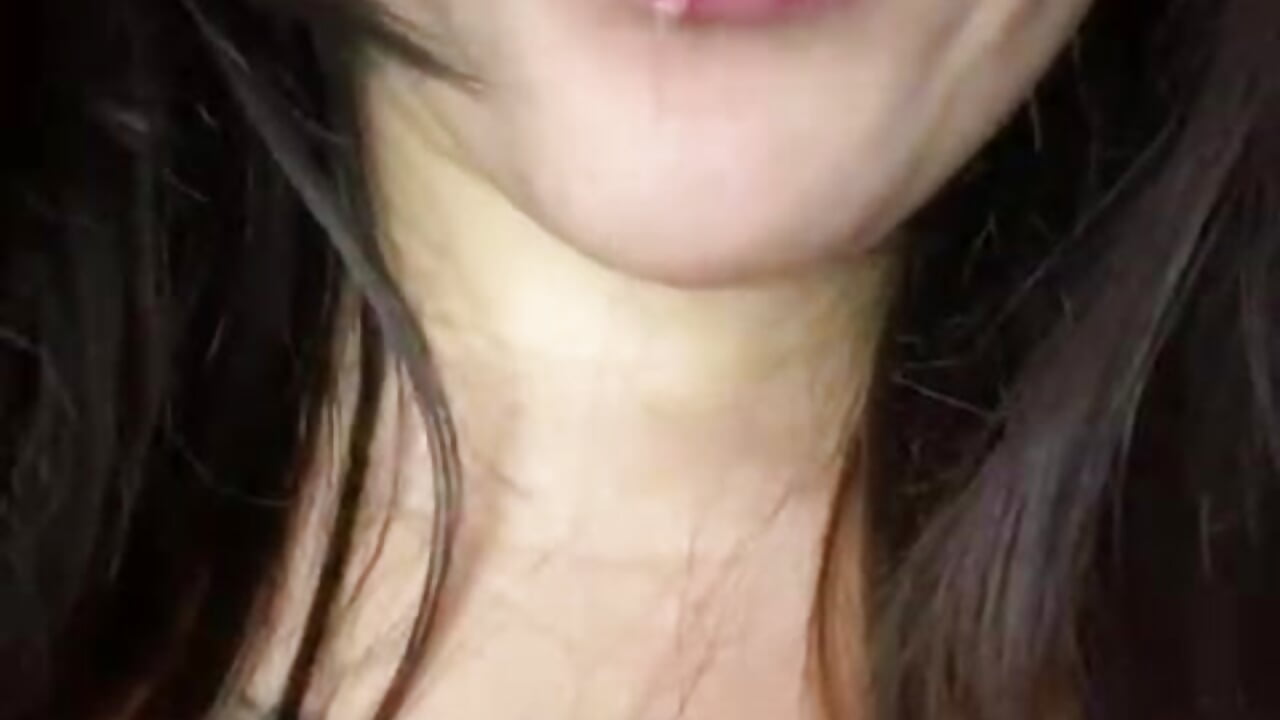 Playing with my saliba, my juicy mouth sucking my fingers while I drool