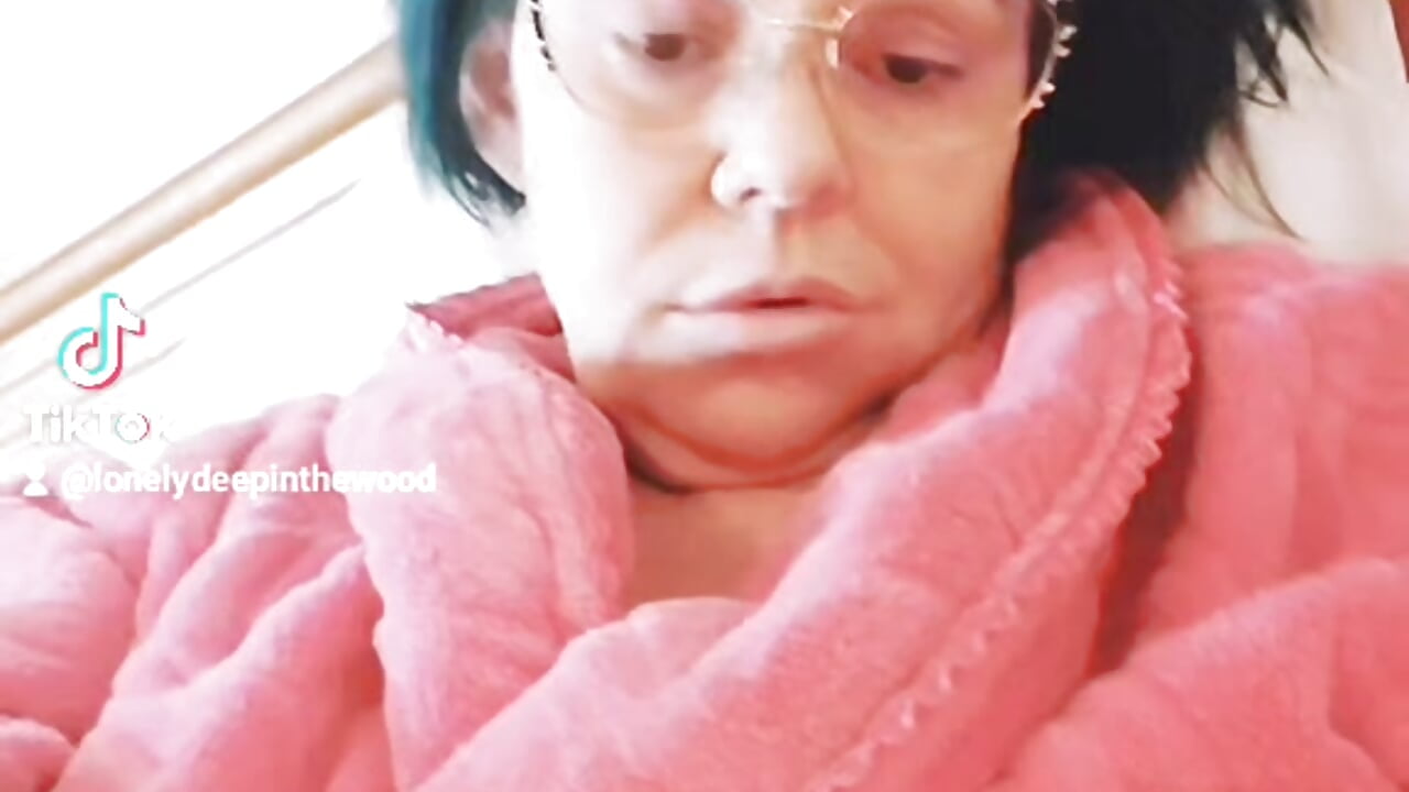 Morning conversation - video by DancingQueenCat
