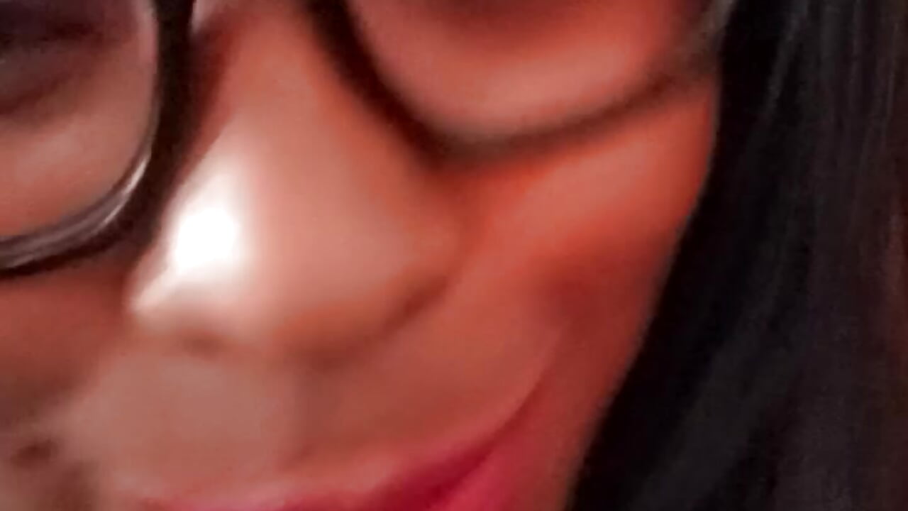 Dance naked - video by sharom_smith1 cam model