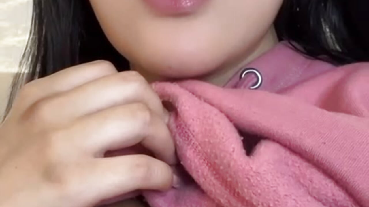 look at my eyes - video by lysa_thomas cam model