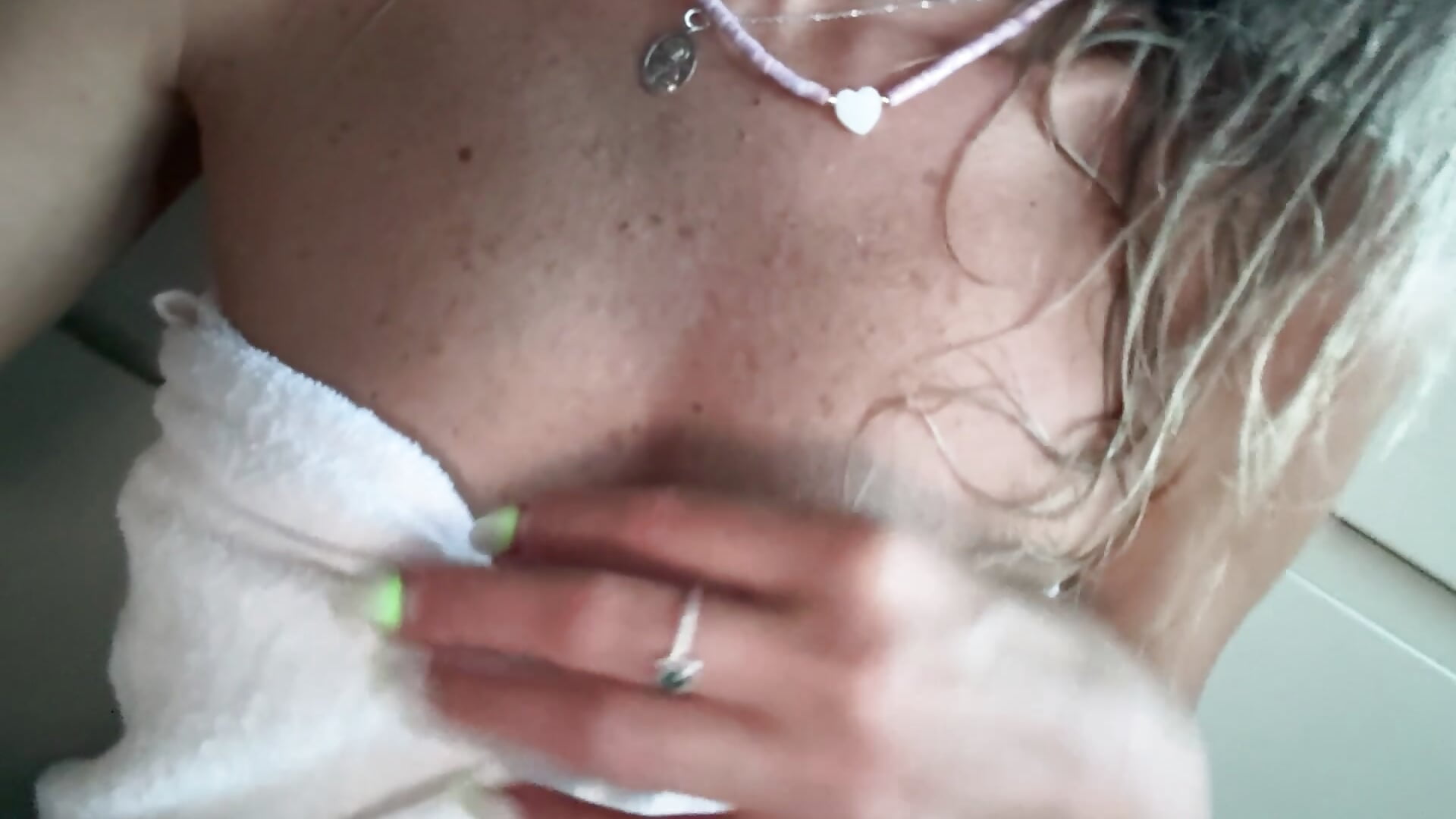 After shower#bodytease#pussy# - video oleh model kamera StarryHanna