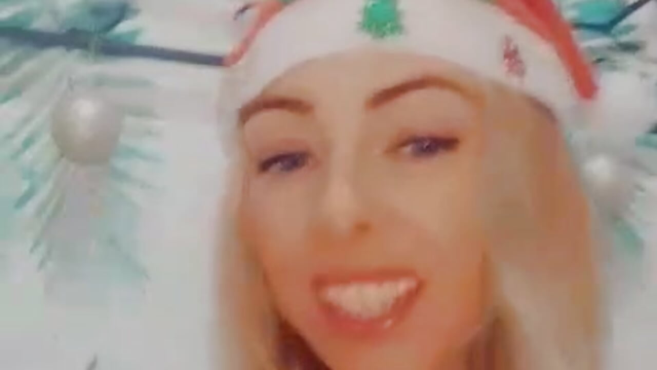 CHRISTMAS TEASER....<3