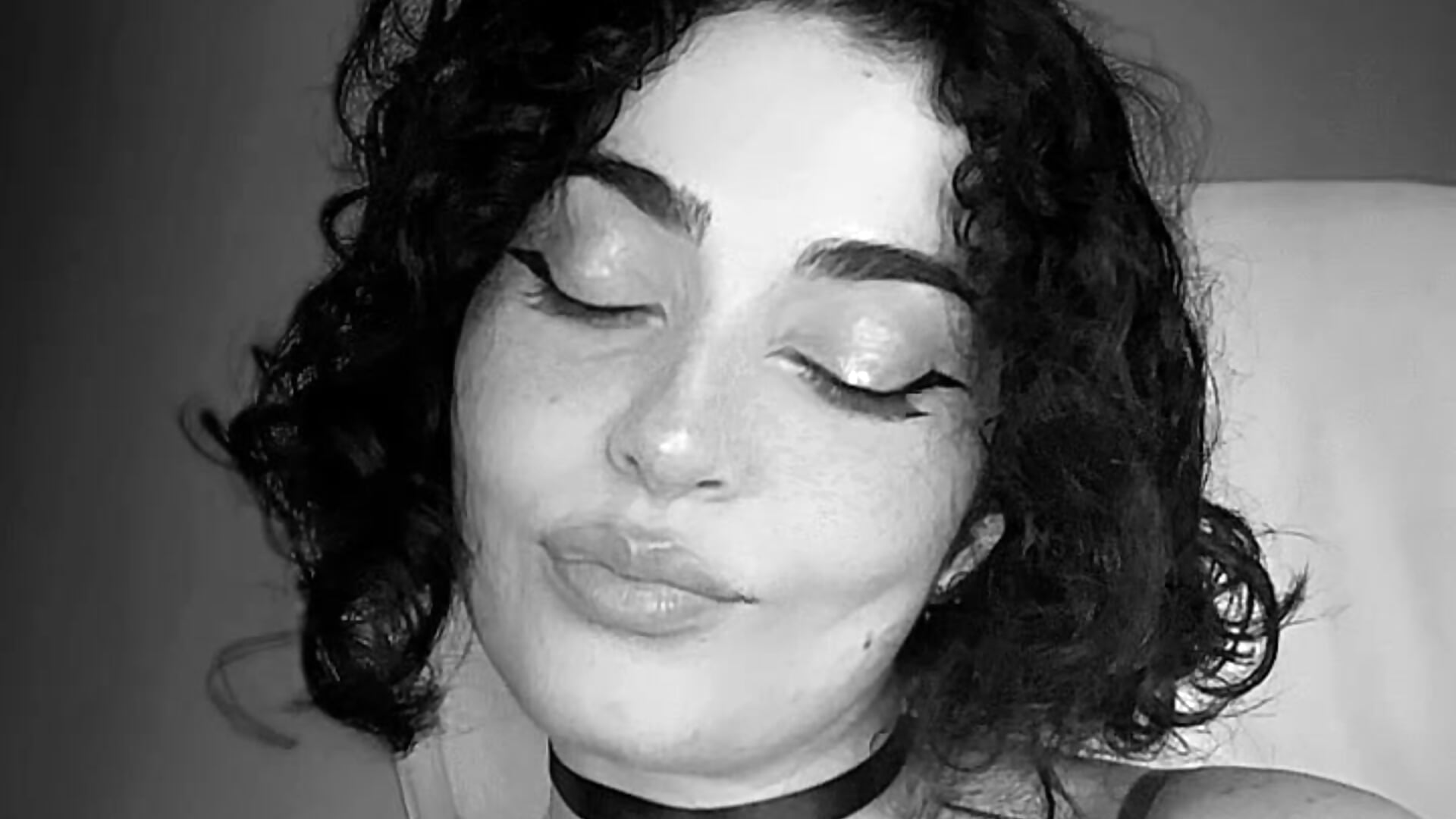 Hi🩶 - video by tallulah_levine cam model