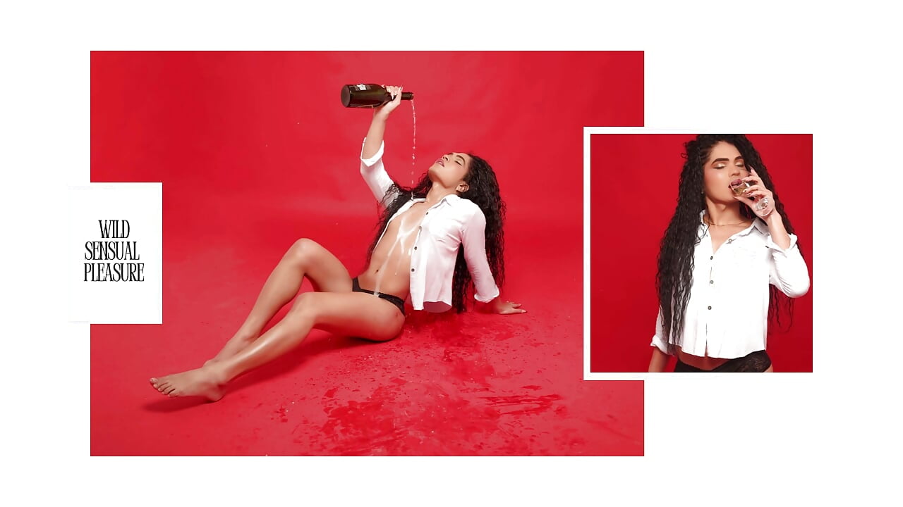 Intro - video by vennus1_ cam model