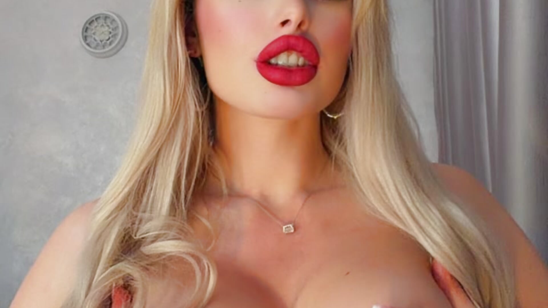 Happy Valentines day 💓 - วิดีโอโดย blonde_anna โมเดลแคม