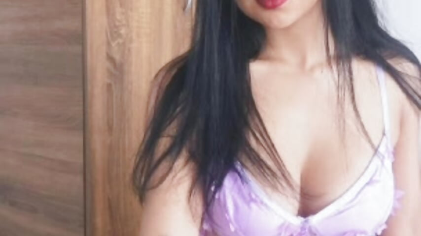 HI :) - video by Pocahontas_power cam model