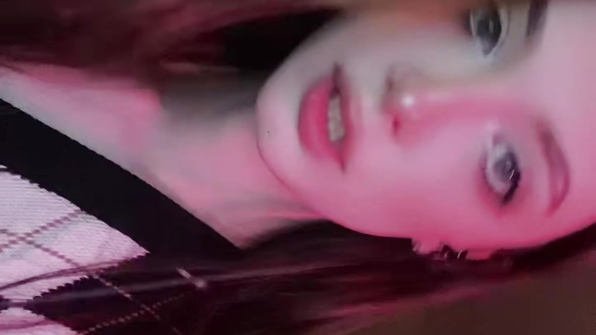 10d3f7205ace4a318bf372944aa77a13.mov - Alice__Aris主播的视频