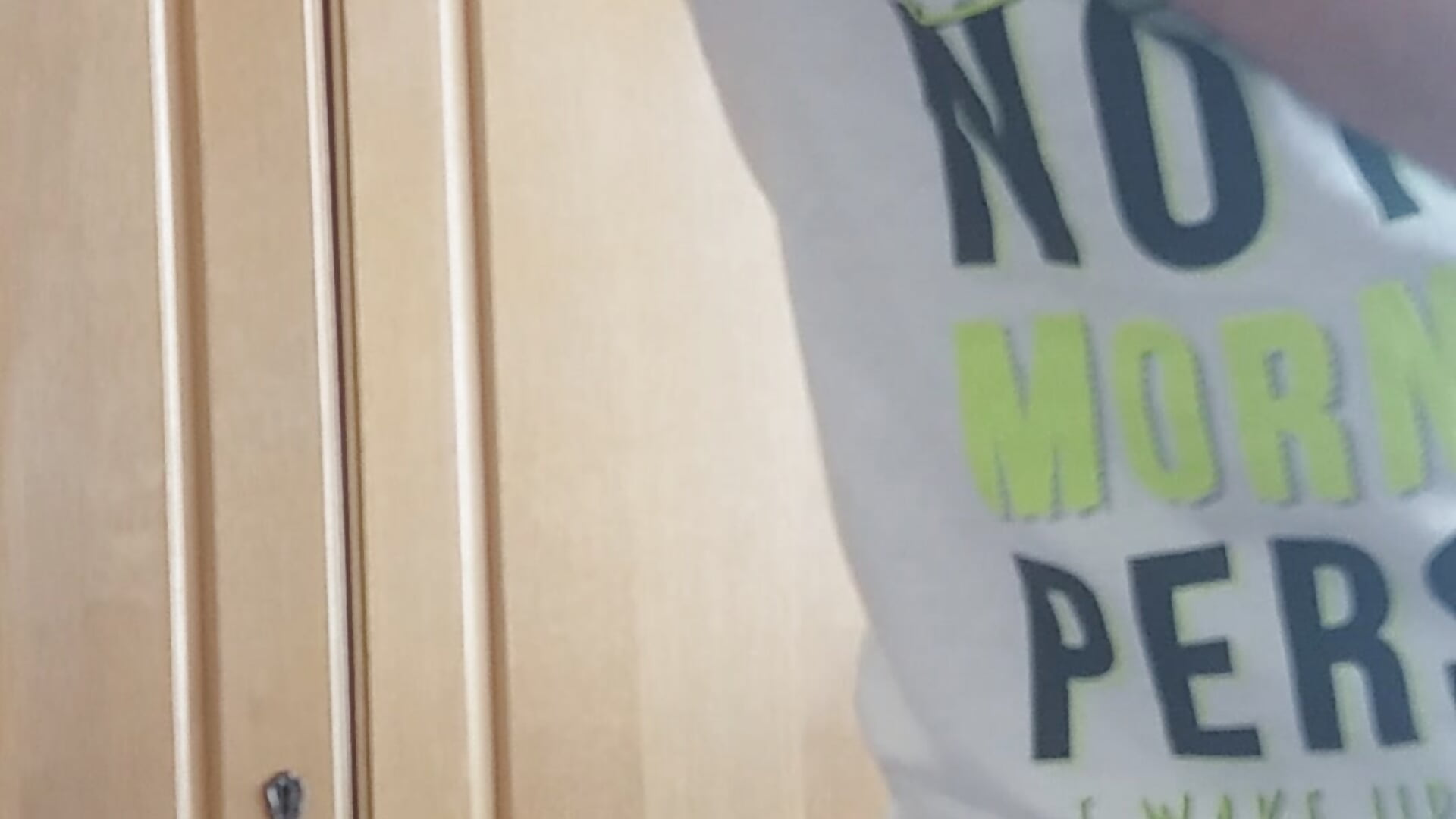 LICK BICEPS AND JERK CLOSE - vidéo du modèle de showcams marioslim