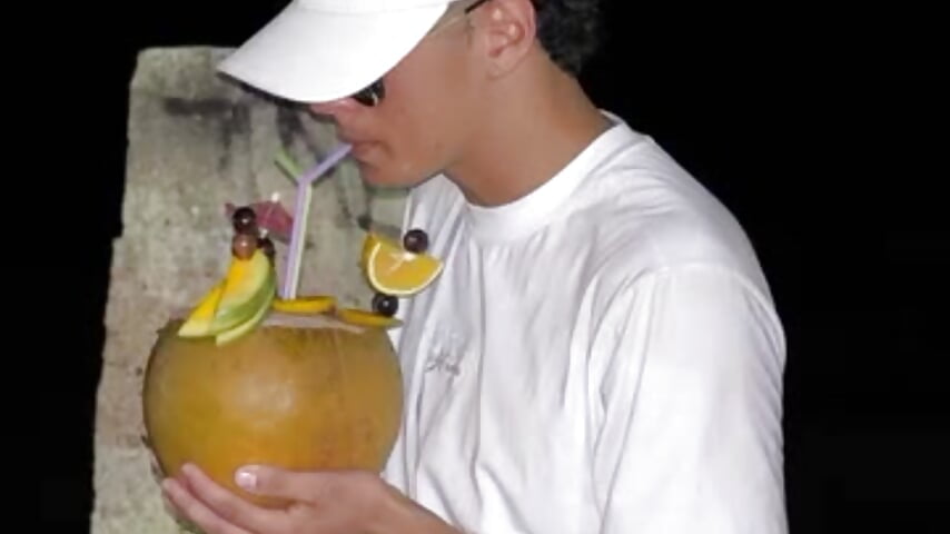 Playa– AwakeHenna kameramodell videója