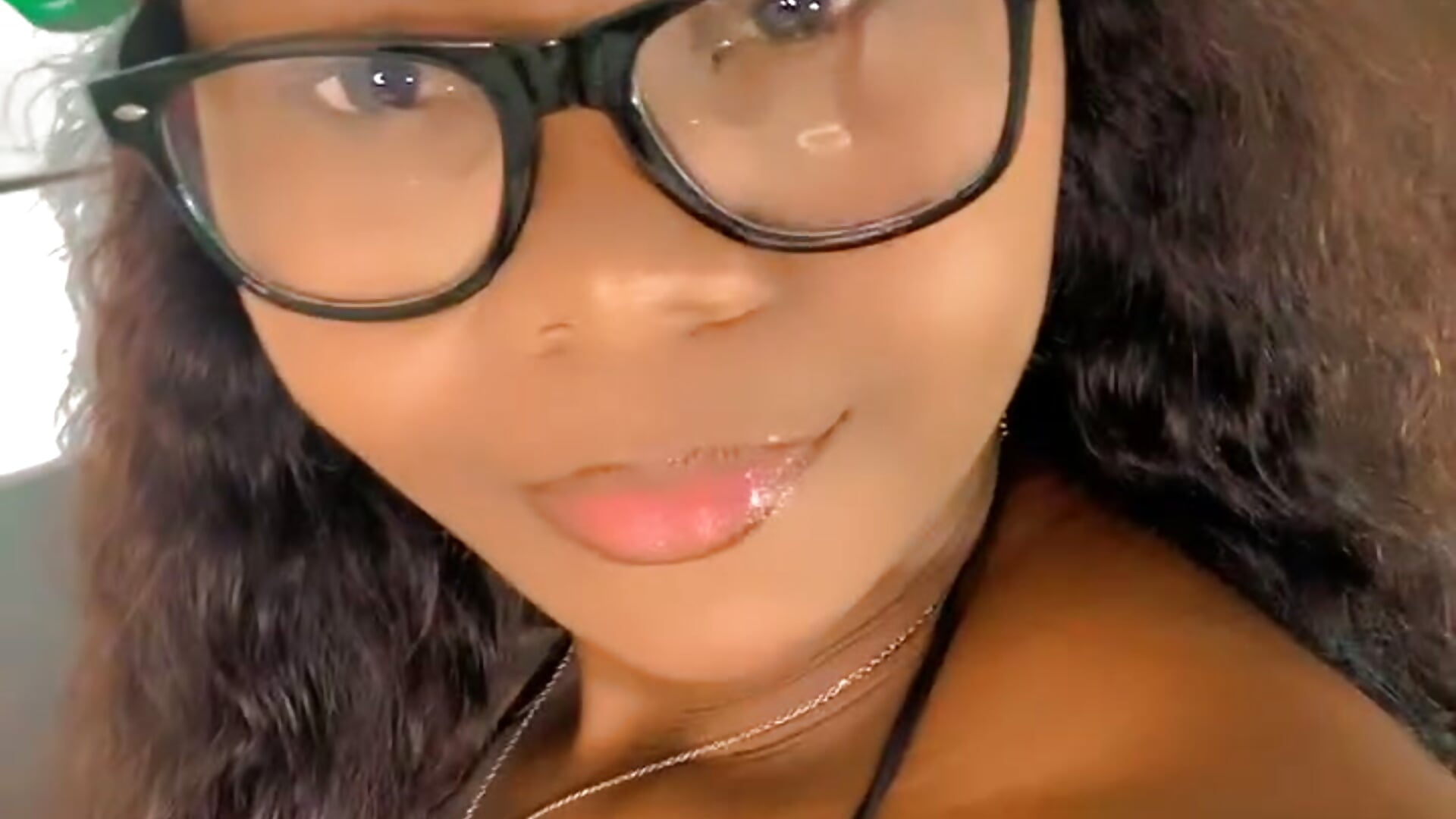 trim,F57AD1F9-B00D-4562-AA32-702F1E4AF037 - video by tanyyaa cam model