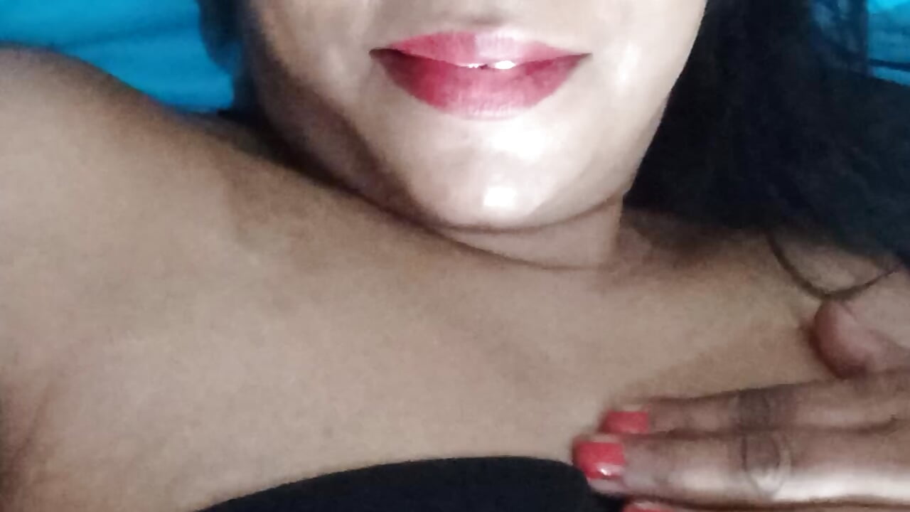 profile-intro-video-1792052297 - video di indianDreams_ modella di cam