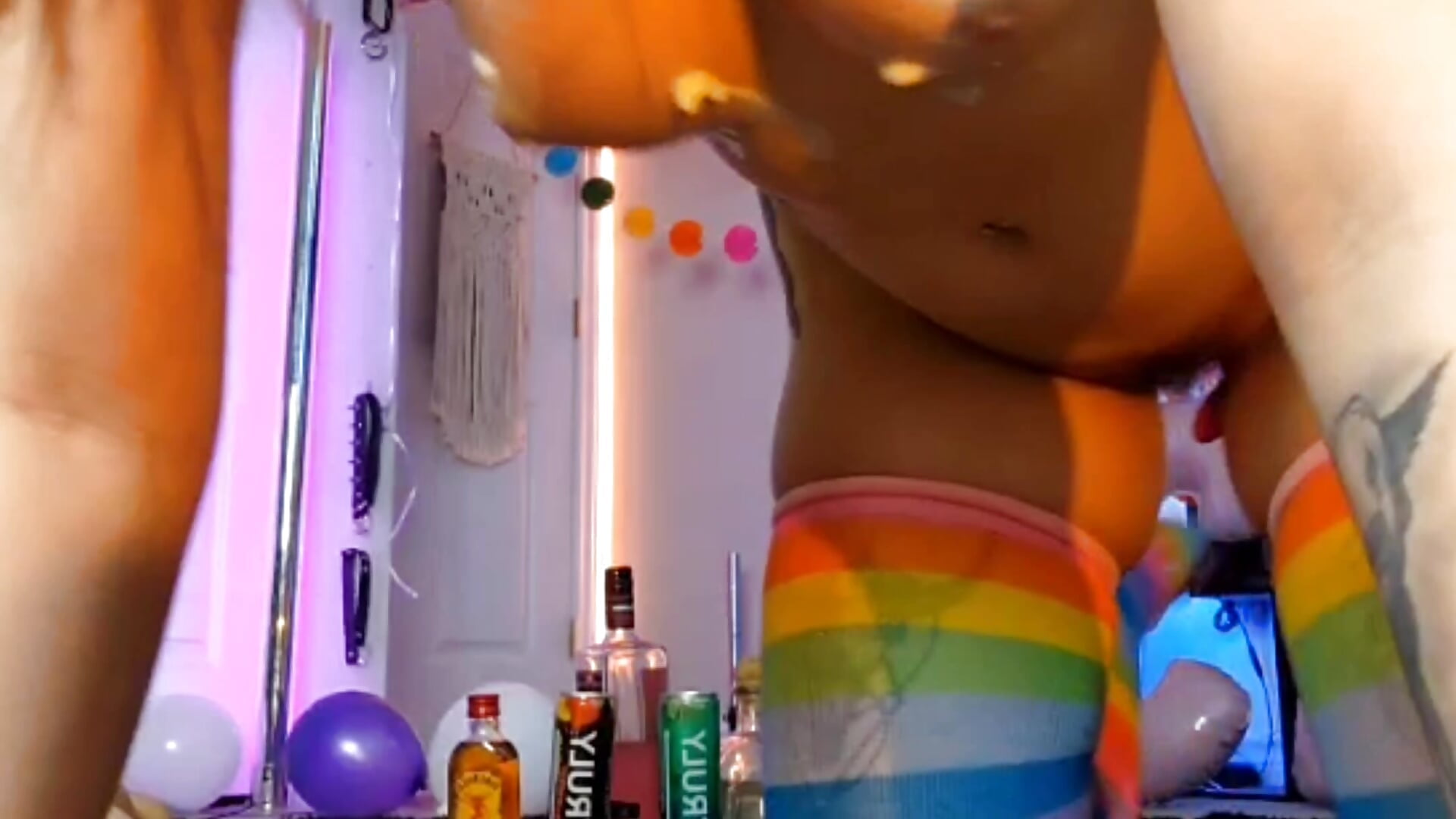 23rd BD PARTY DIRTY WHIP CREAM PLAY&SQUIRTING EVERYWHERE! THEN LICKING THE SQUIRT CREAM UP MMM! - video by chloetease cam model