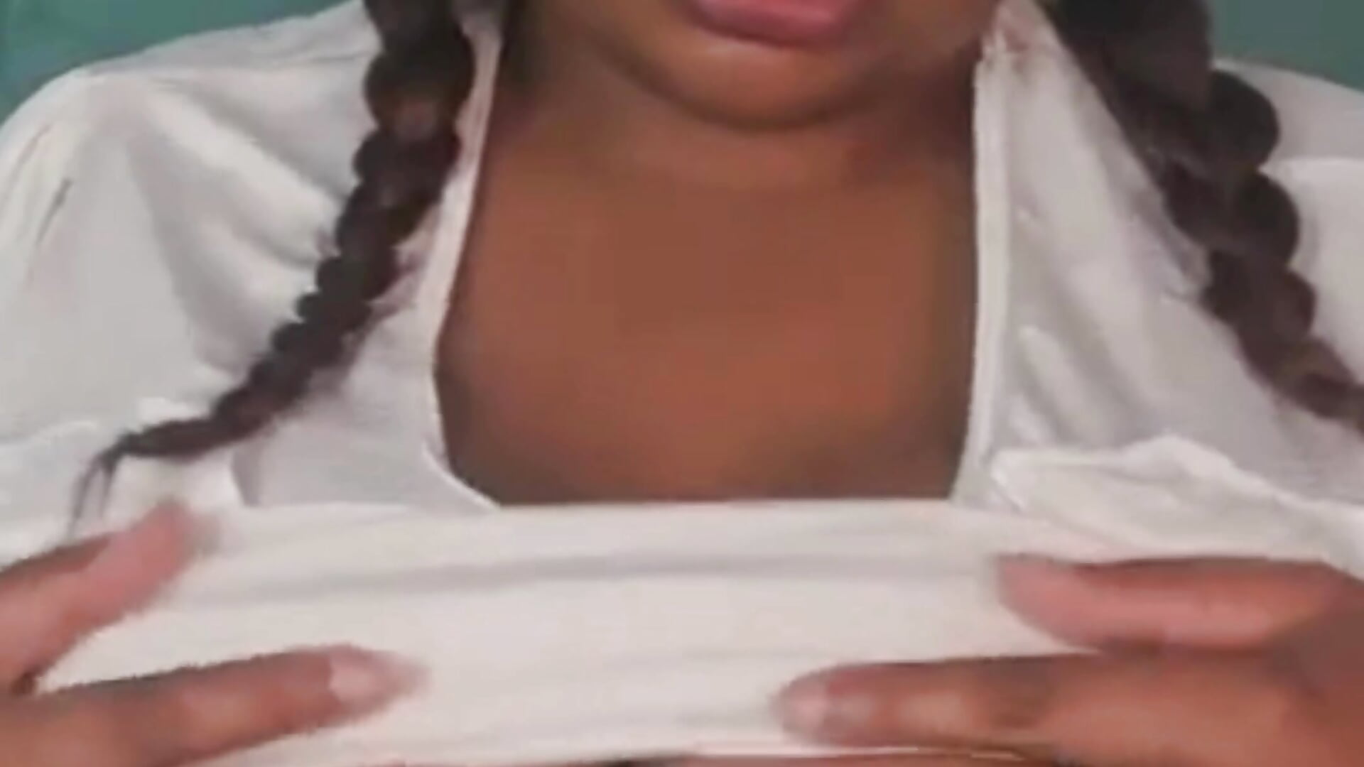 watch me suck - video by angelGgold cam model