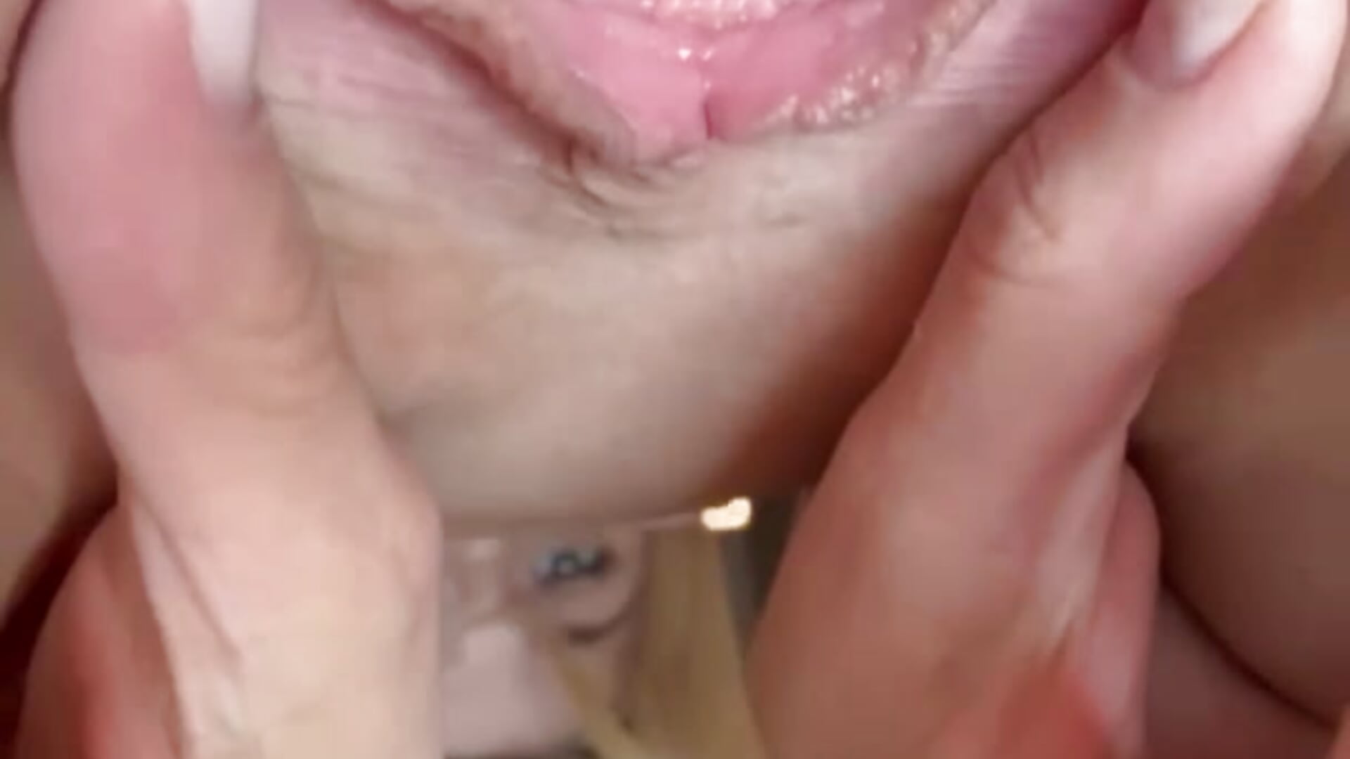 I take my clothes off and get into doggy style to make you cum - AnikaBest 캠 모델의 동영상