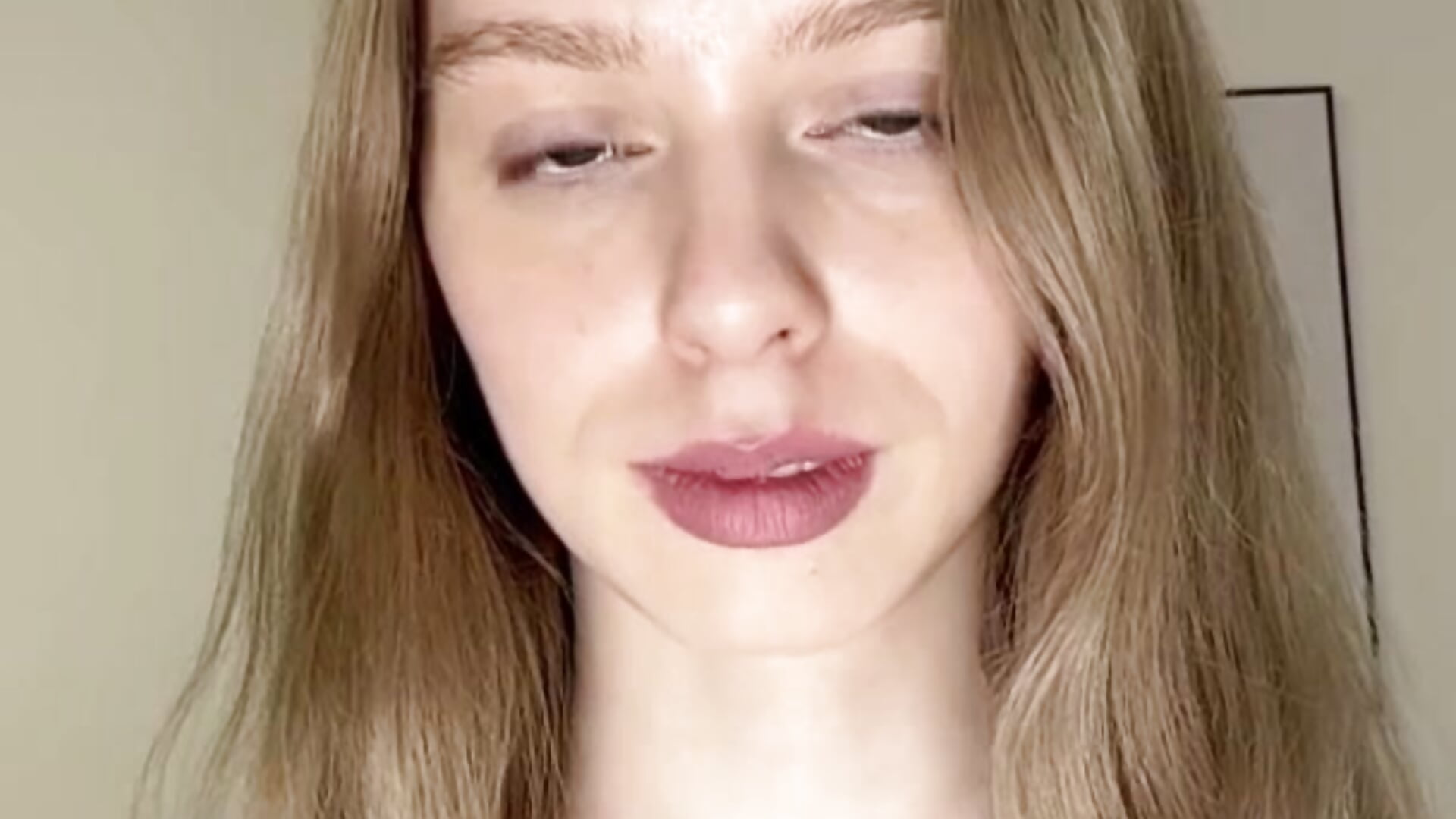 Don’t forget to follow me - video by AnikaBest cam model