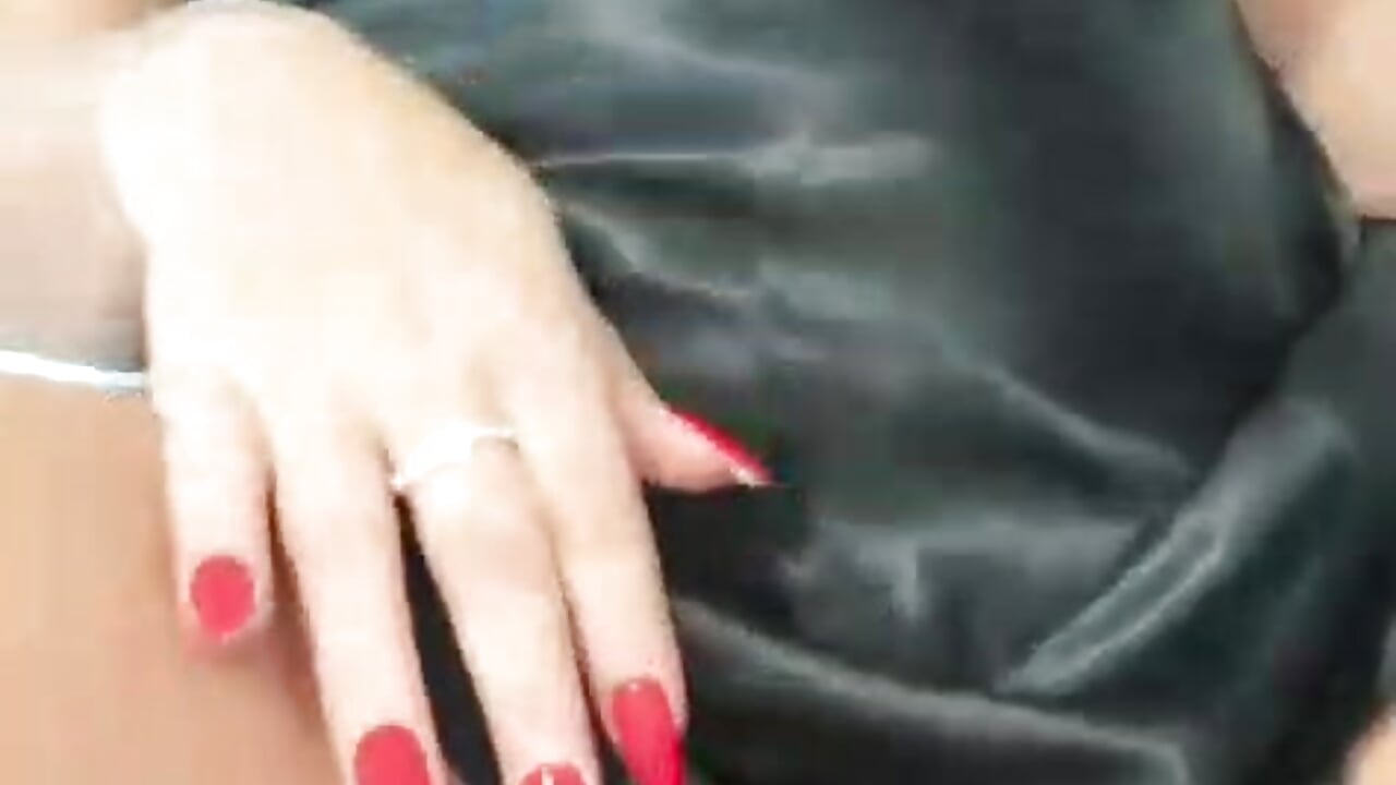 Ice cub on my clit🥰 - video by charrlote_love cam model