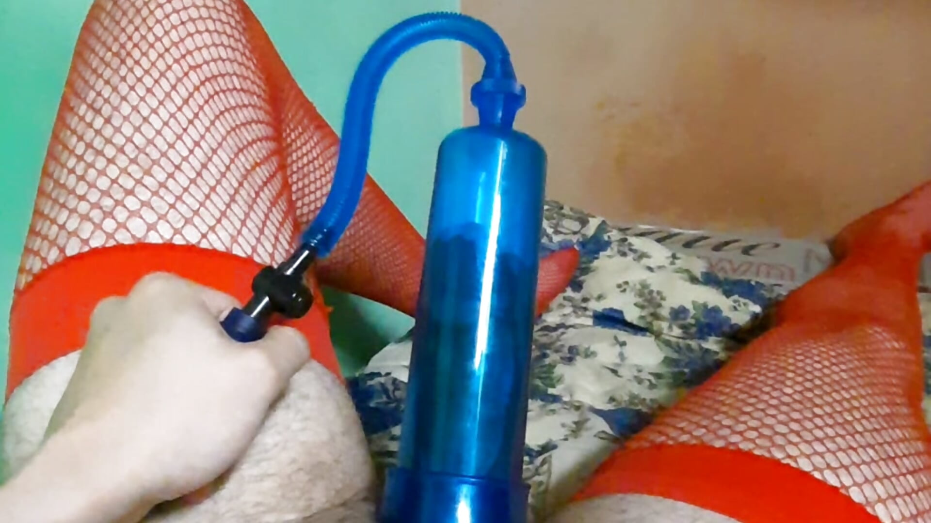 Penis pump - video od modelky/modela Sky_012