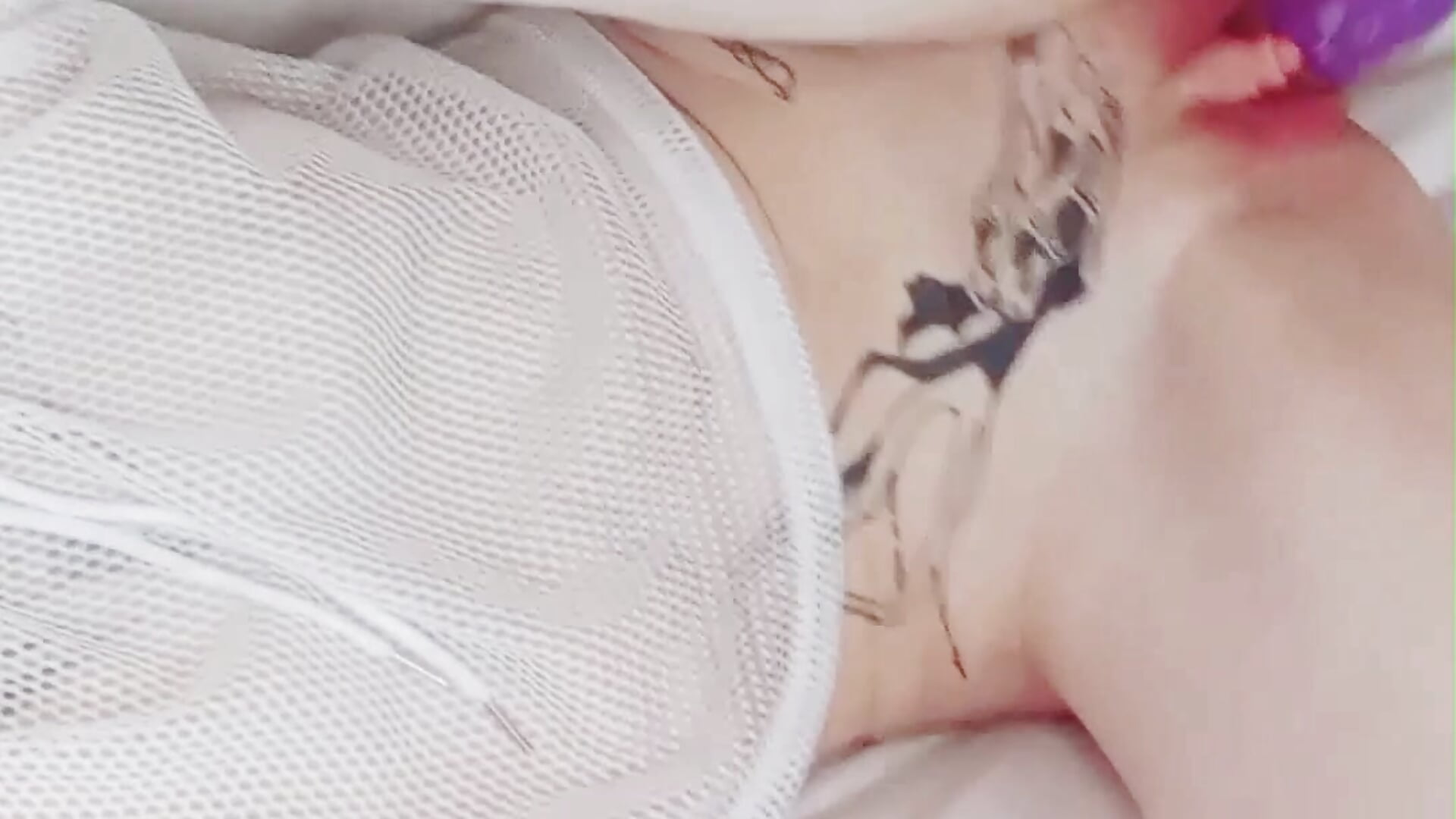 Suddenly I decided to play with a monster dildo) - відео від вебкаммоделі M_transguy