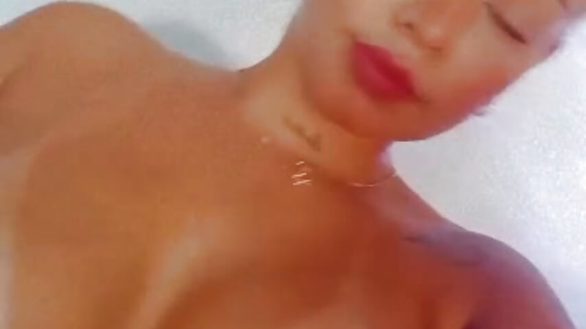 I wanna ride you, my love - video av miss_hope cam model