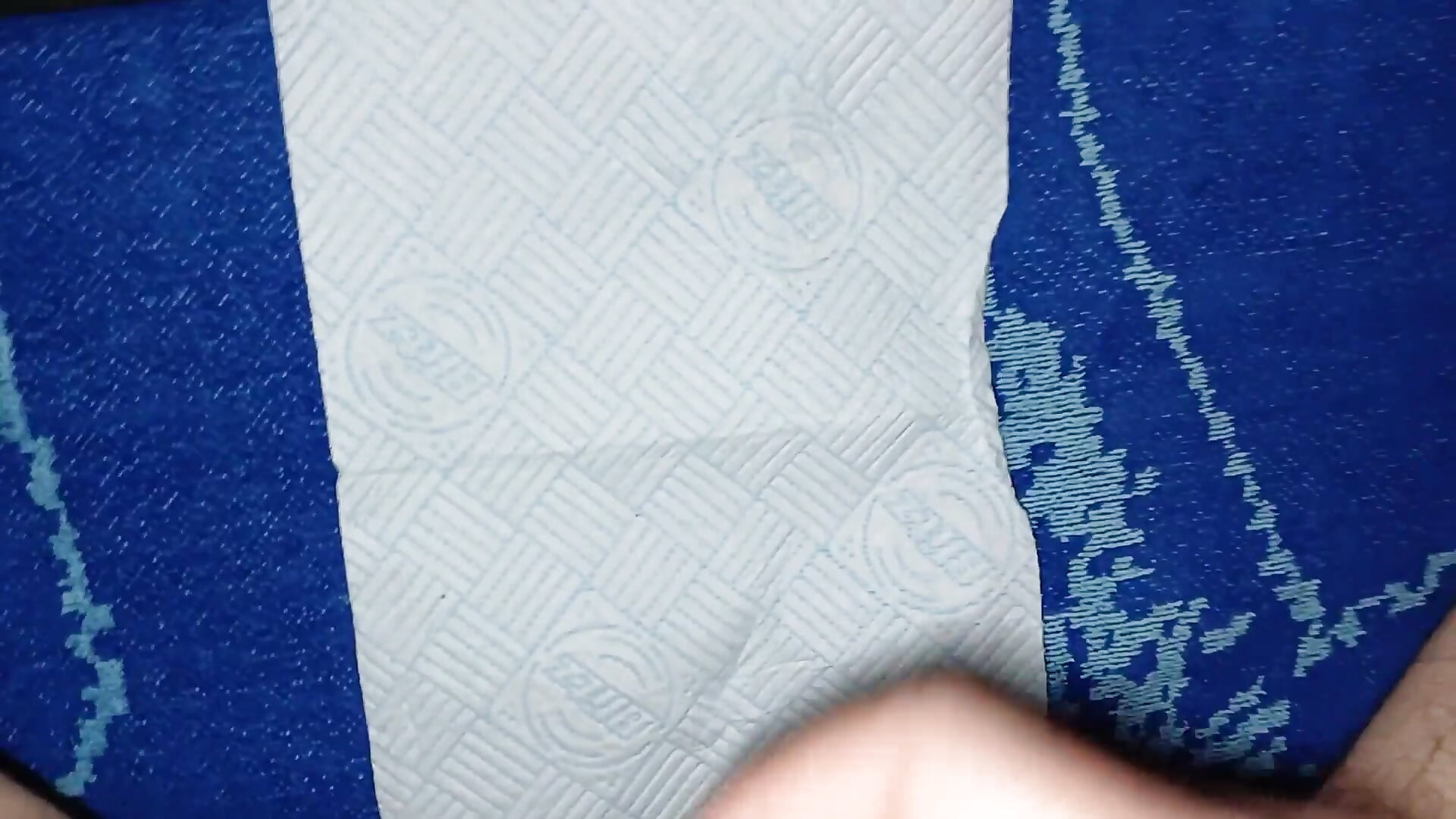 Playing x - video by hairyuncut00 cam model