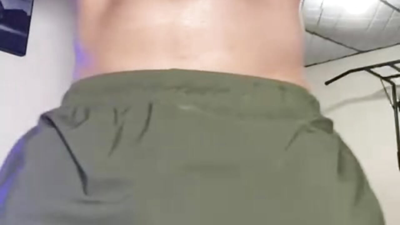 profile-intro-video-1761257159 - فيديو من --mAk-- موديل الكام