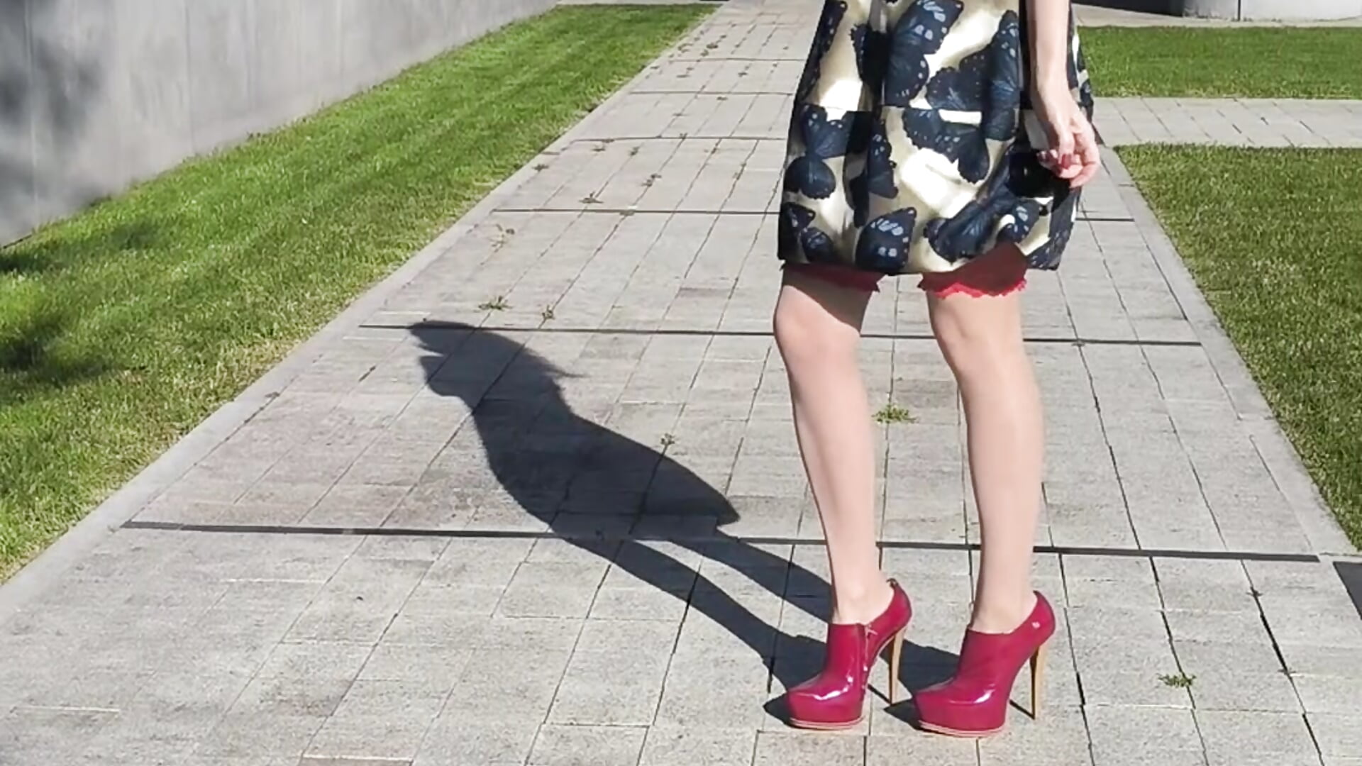 Going walking with 35 cm in the ass - Video von callme_Anna Cam-Model