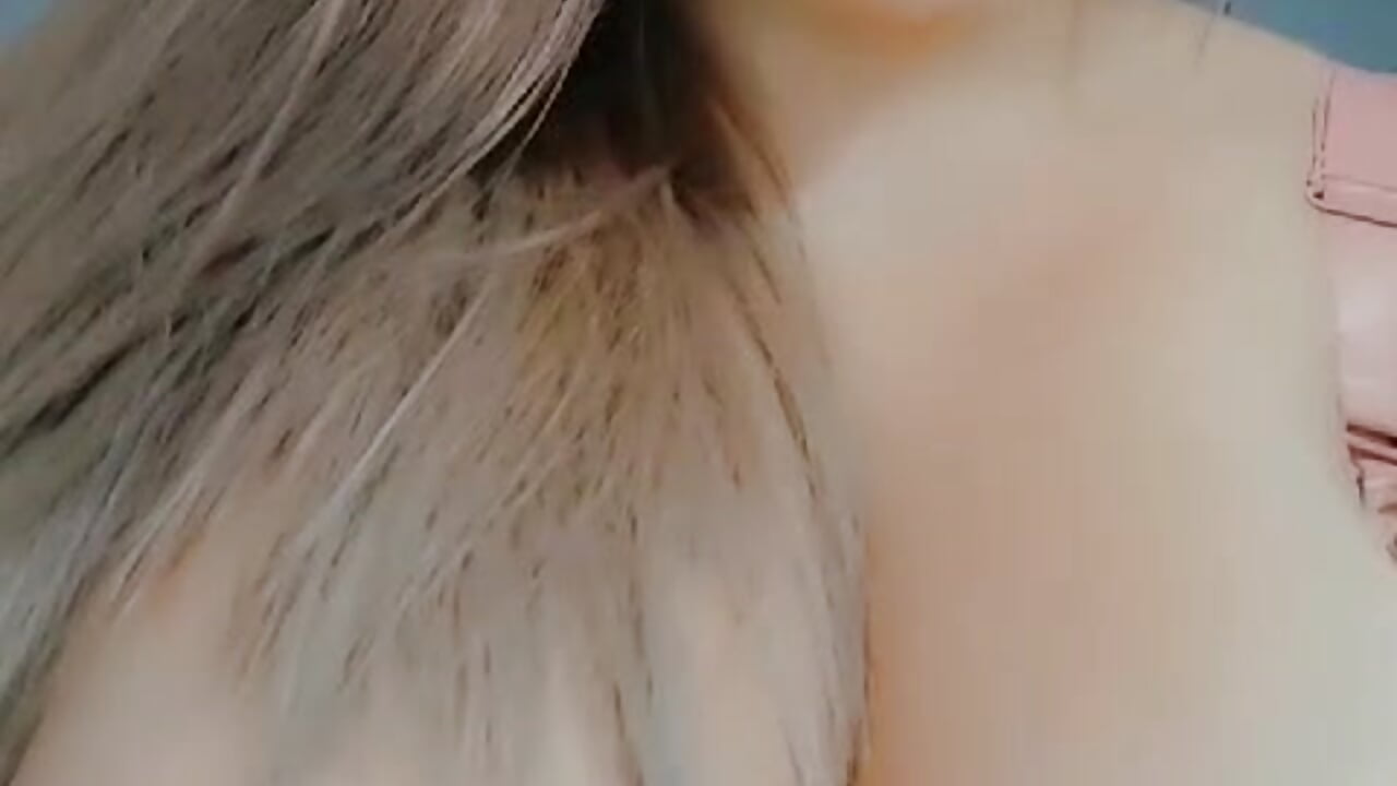 Hot tits