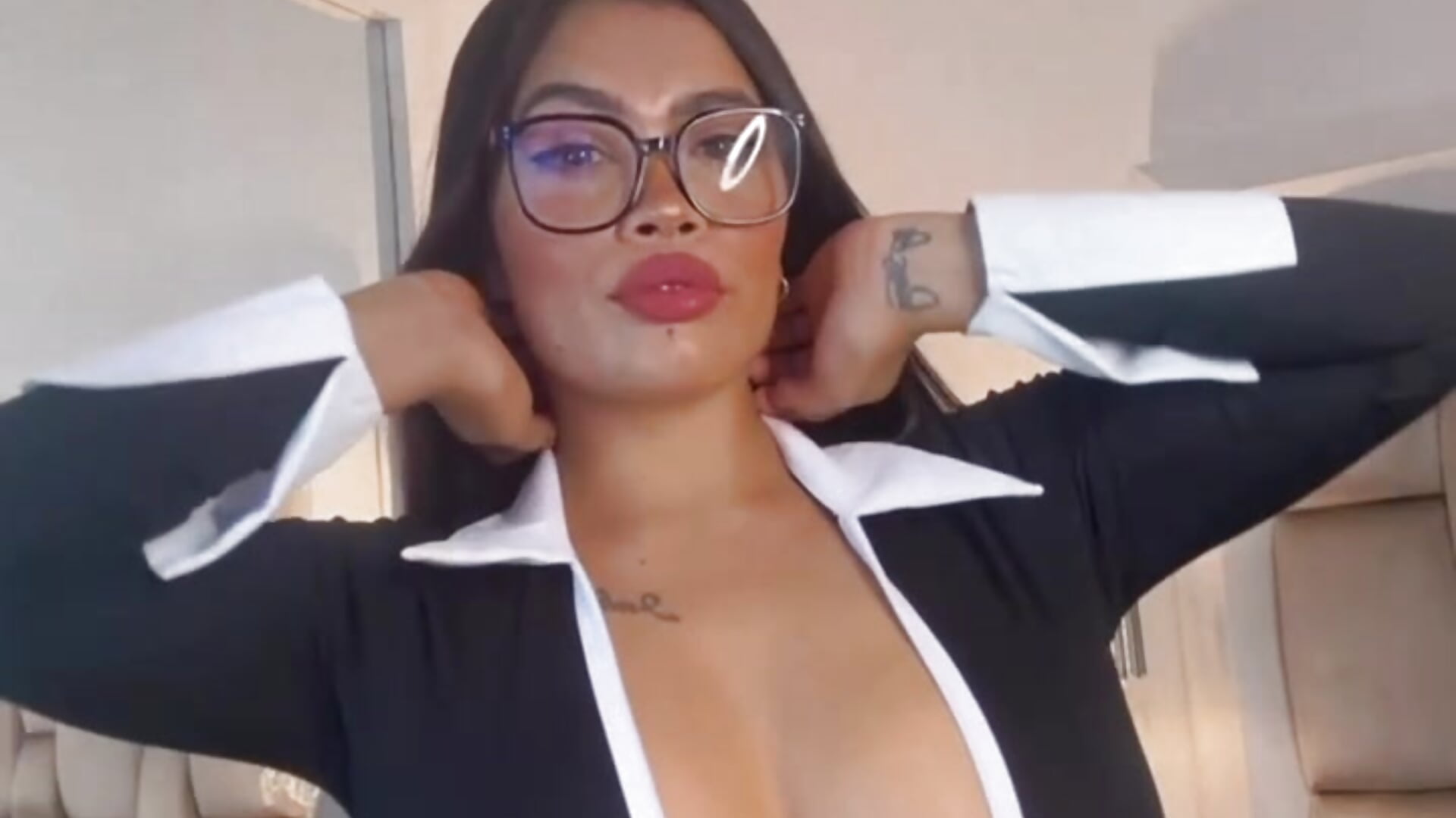 Doc 🖤🔥🥵 - video di Kathy_taylor_ modella di cam