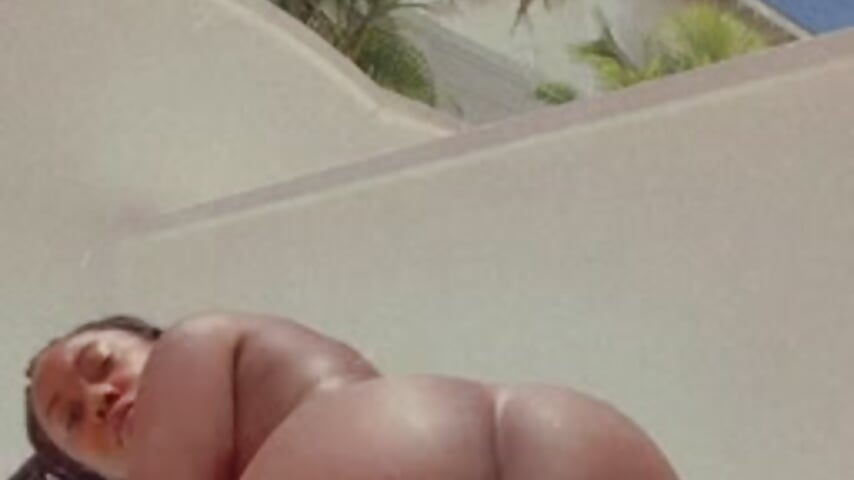 Jacuzzi fun - วิดีโอโดย gypsydoll โมเดลแคม