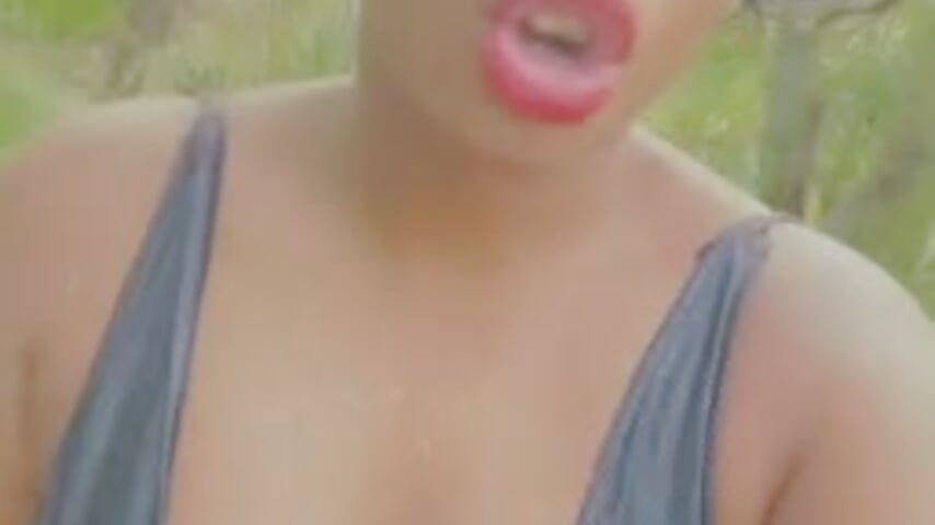 Outdoors prt 2 - วิดีโอโดย gypsydoll โมเดลแคม