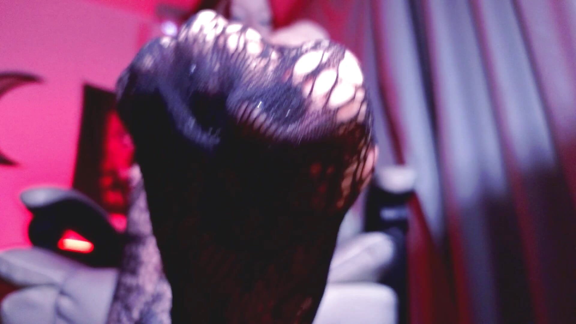 BARE FEETS WORSHIP - Ivon_Diaz主播的视频