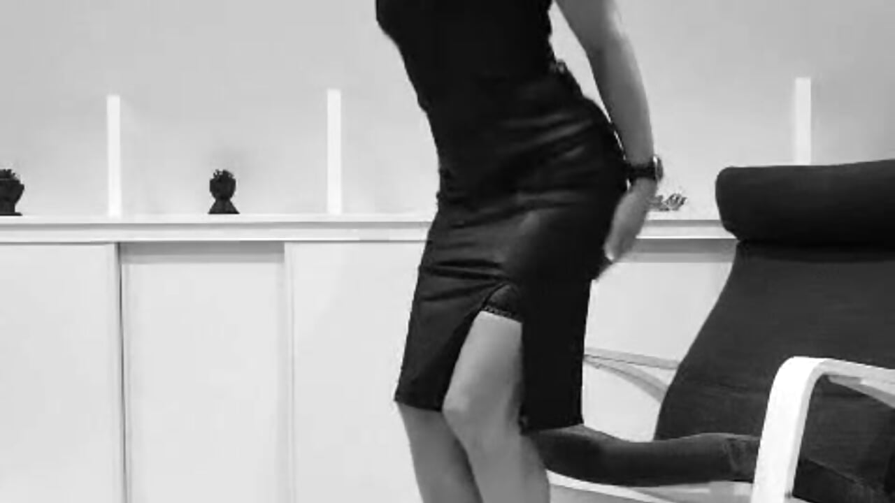 pour le striptease intégral abonne-toi - video av dancing_sexy_doll cam-modell