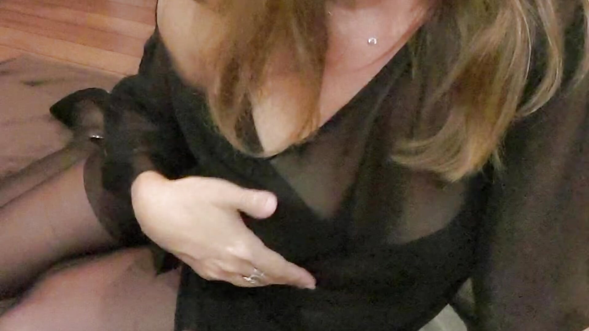 J.O.I / branlette sous instruction : au coin du feu - video av dancing_sexy_doll cam-modell