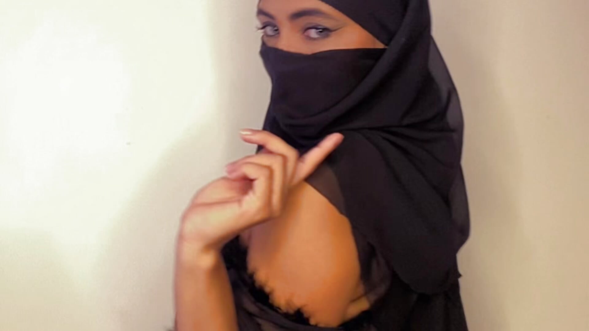 🔥😮💨😈 - video by CyBettyboop cam model