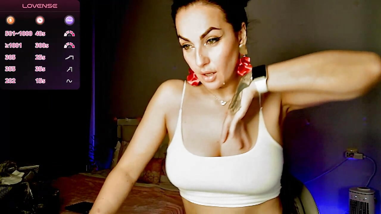 Online now😈 — filmik ImperialRice, modela(-lki) na kamerkach
