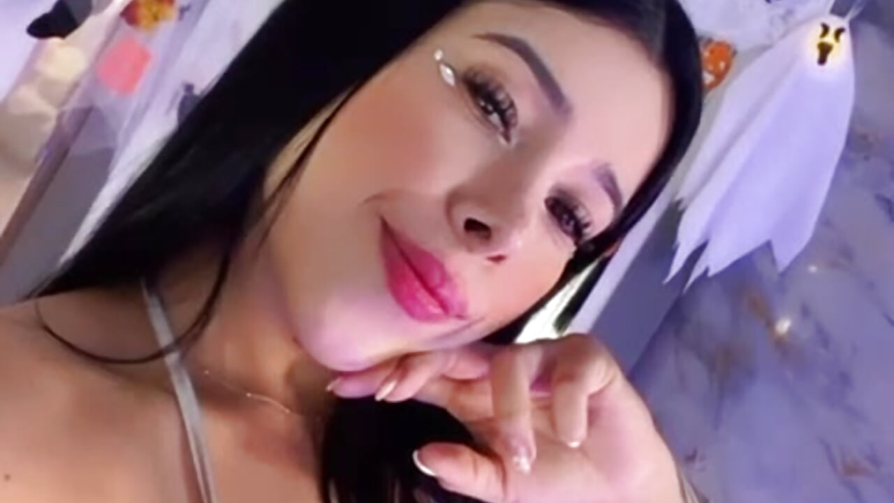 I don't want to talk... I want to moan to you🥵🍆 - video by sexysistter cam model