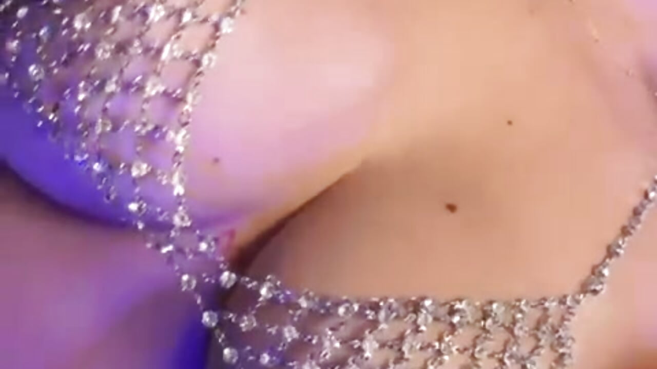 Do you like my big tits ?🔥😈 – video af sexysistter cam-model