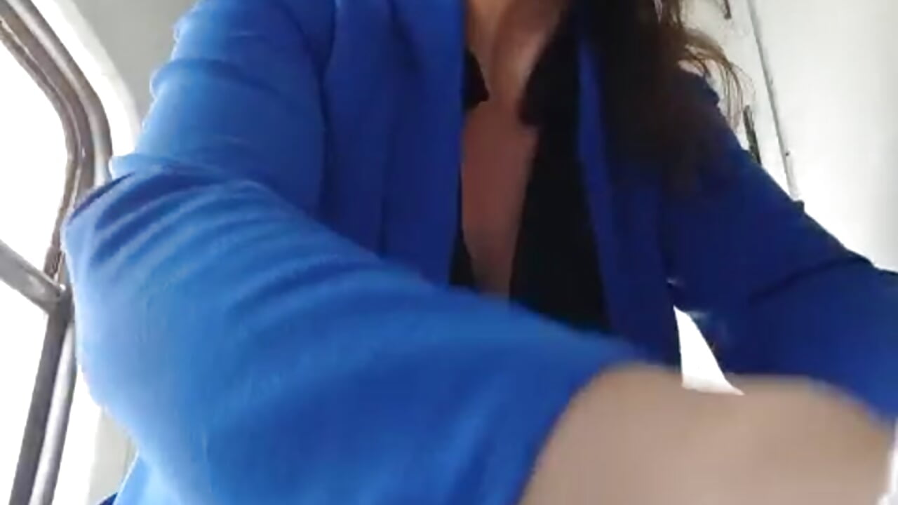 Big boobs bounce 😈 in train restroom 🔥🔥