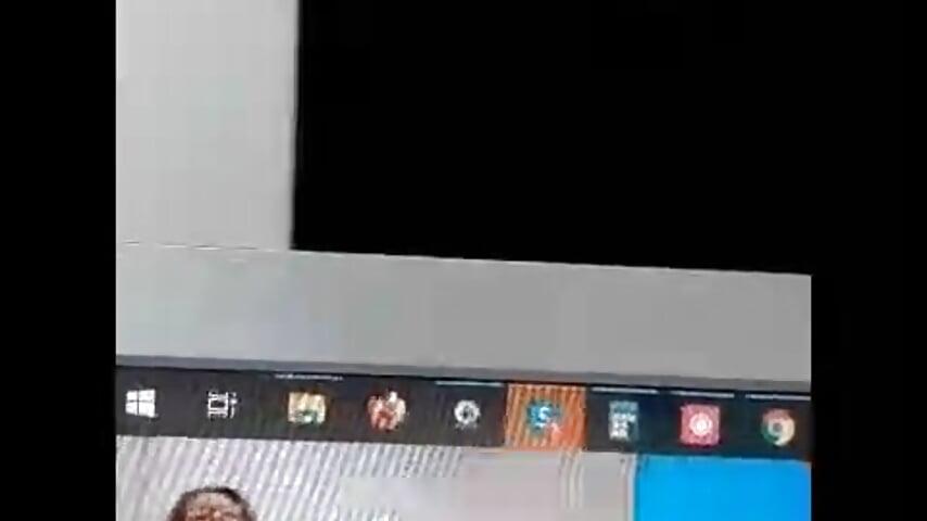 fuckmachine and squirt - video by slutgold cam model