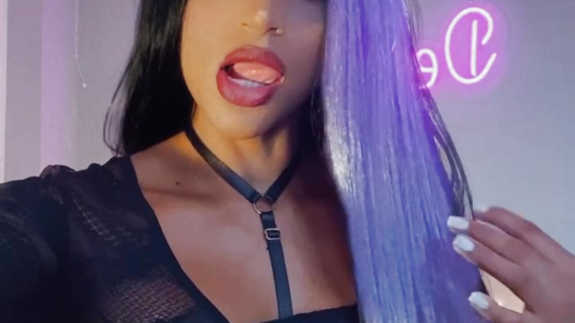 trim,4FC0C530-2035-4814-8295-97CA1DE6C670－カメラキャストのdestinne_mill_の動画