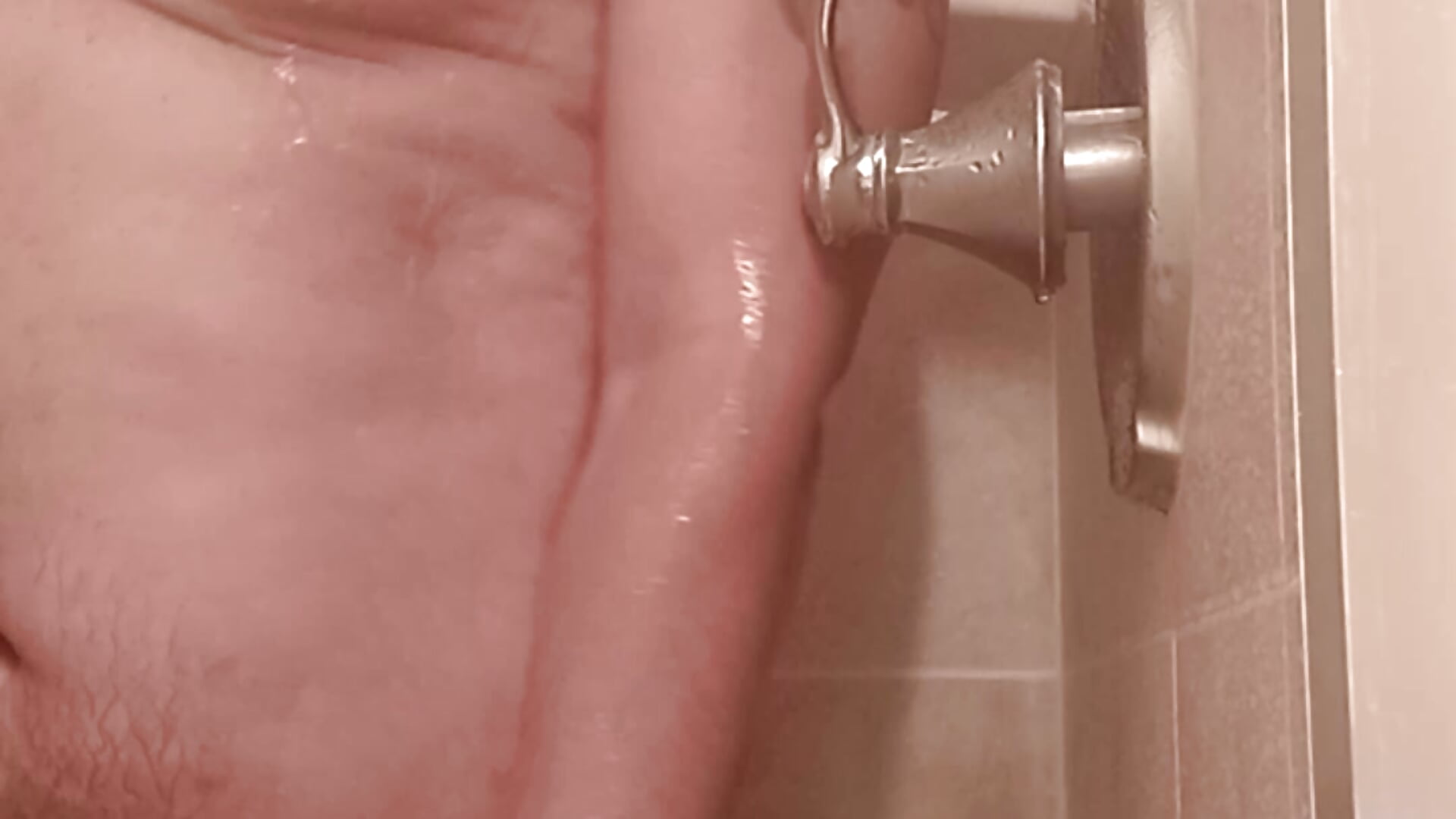 Pimp daddy's first EVER shower scene - video by Pimpdaddy1000 cam model